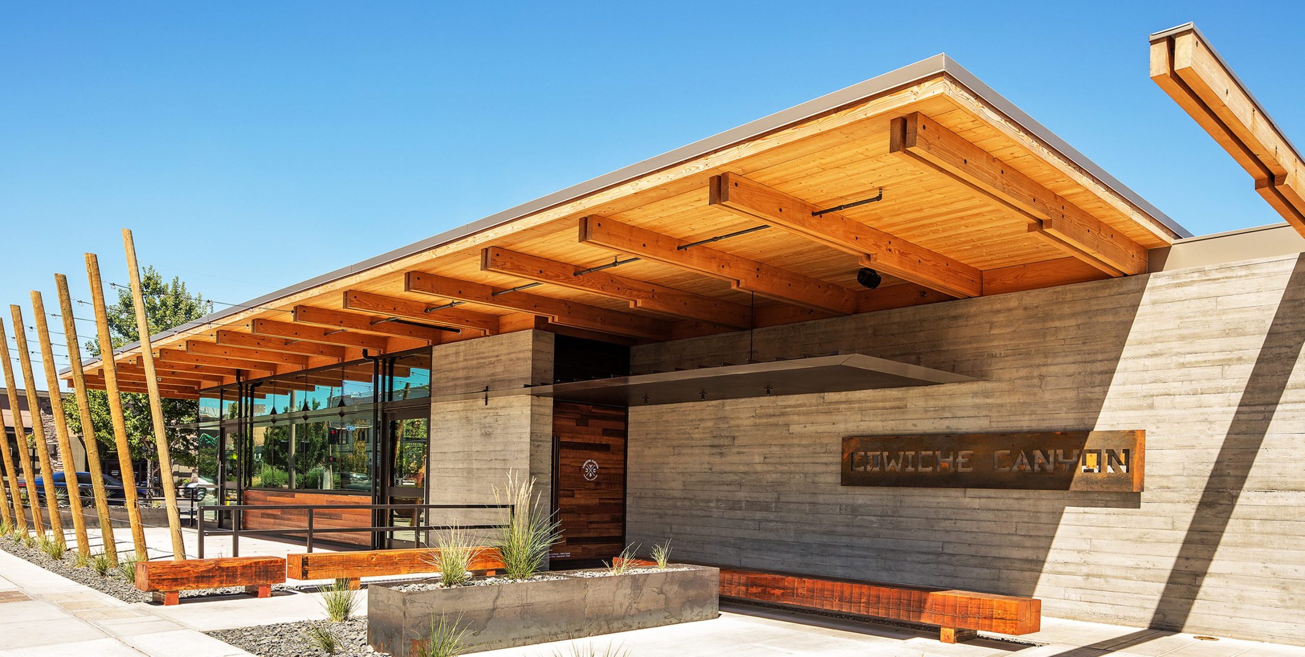 Cowiche Canyon Ice House and Bar